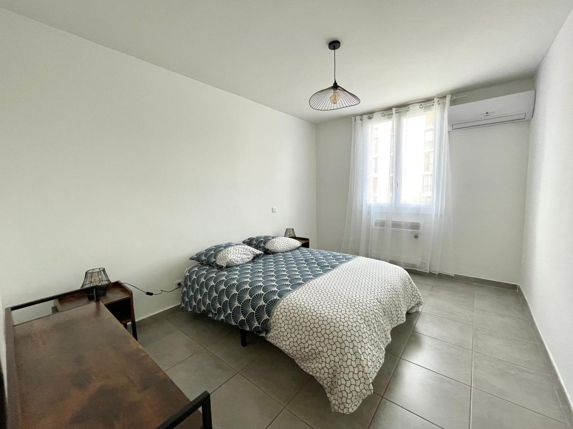 Appart Cosy Sur Salon De Provence Екстериор снимка